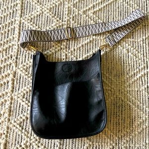Black crossbody purse with removable strap